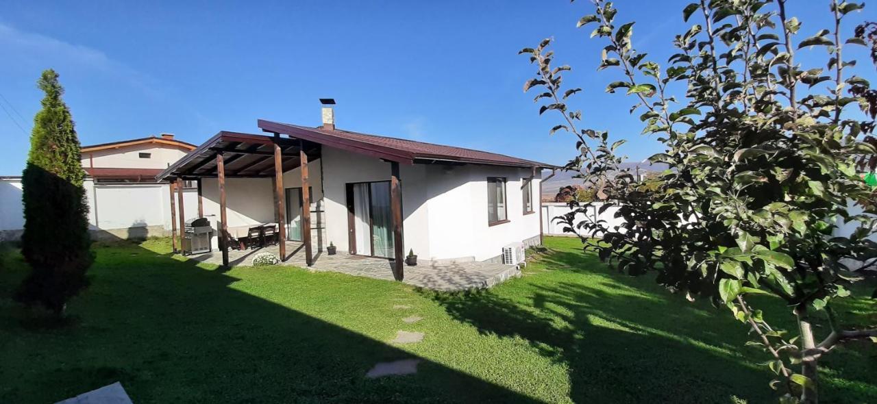 Villa Gardenia Sapareva Banya Luaran gambar